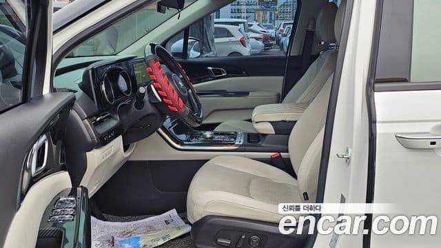Kia Carnival 2021 — Фото 6/20