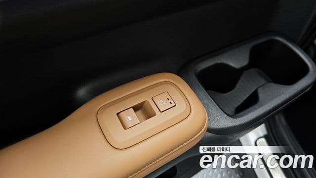 Hyundai Santa Fe 2023 — Şəkil 18/20