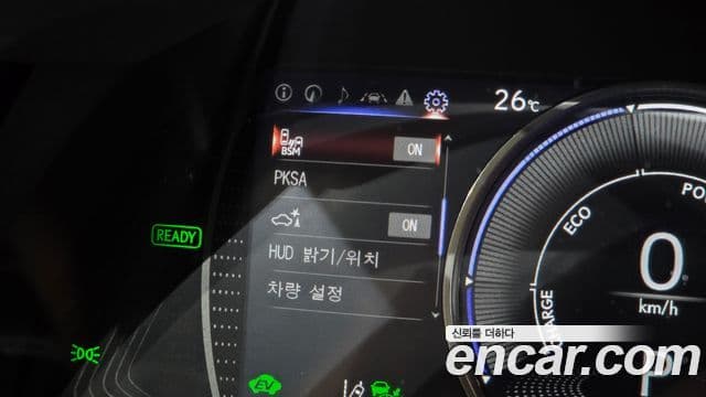 Lexus ES300h 2023 — ფოტო 18/20