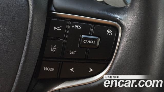 Lexus ES300h 2023 — Şəkil 19/20