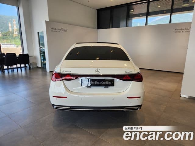 Mercedes-Benz E-Class 2025 — Фото 10/20