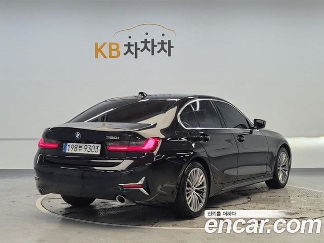 BMW 3 Series 2021 — Şəkil 3/18
