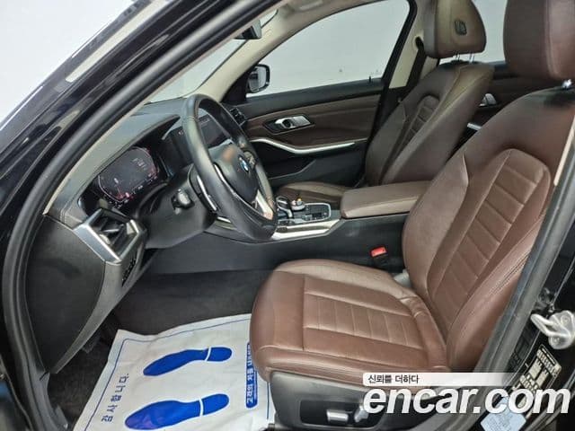 BMW 3 Series 2021 — Şəkil 10/18