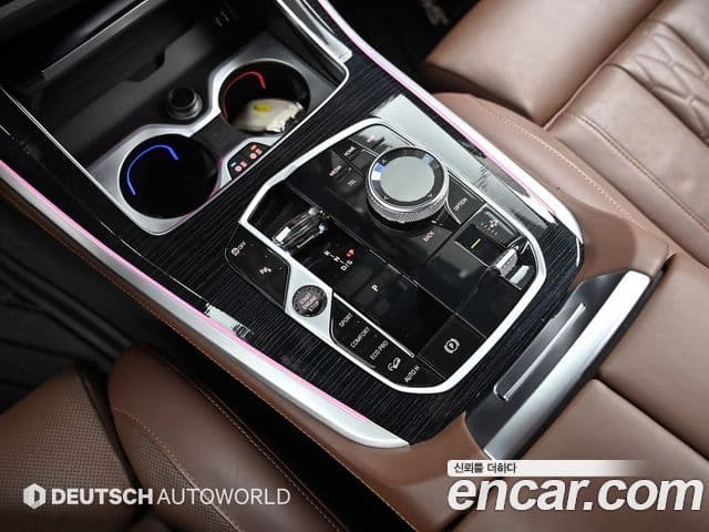 BMW X5 2023 — ფოტო 8/20
