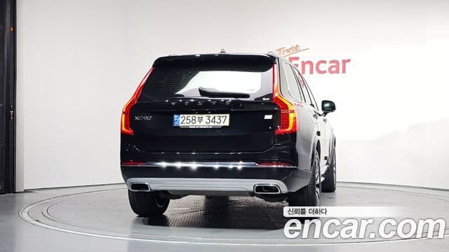 Volvo XC90 2021 — фото 4 из 20