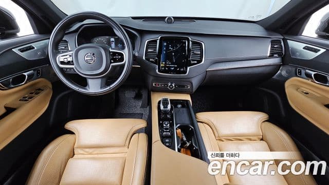 Volvo XC90 2021 — ფოტო 7/20