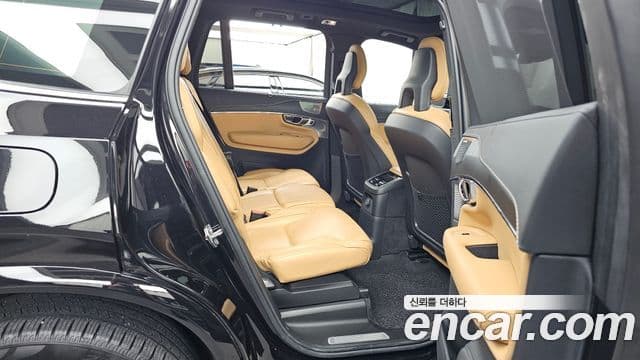 Volvo XC90 2021 — ფოტო 12/20