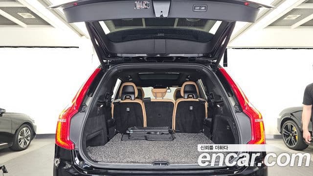 Volvo XC90 2021 — фото 20 из 20