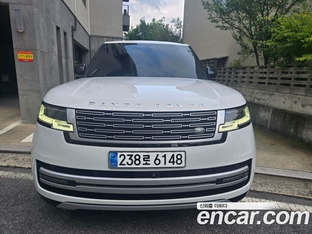 Land Rover Range Rover 2024 — ფოტო 8/12