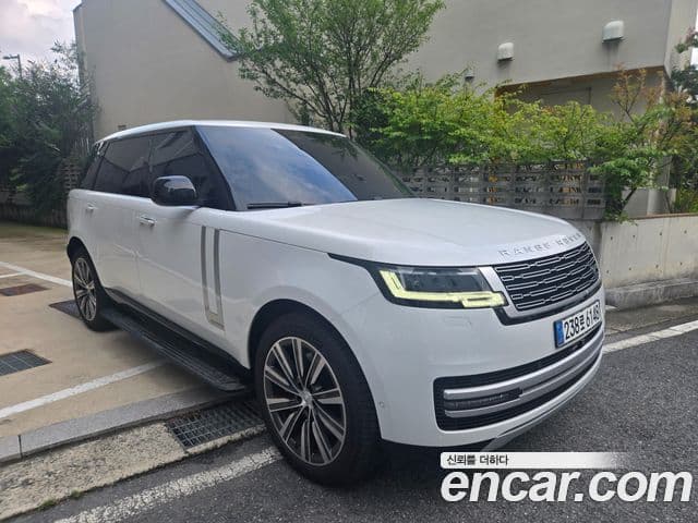 Land Rover Range Rover 2024 — ფოტო 2/12