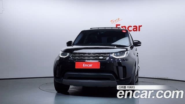 Land Rover Discovery 5 2018 — ფოტო 3/20