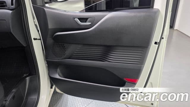 Hyundai Staria 2022 — Şəkil 10/31