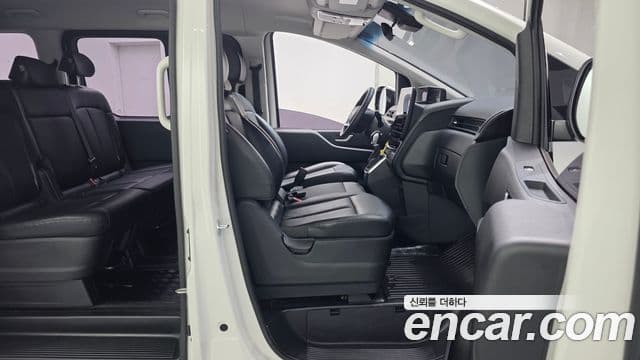 Hyundai Staria 2022 — Şəkil 15/31