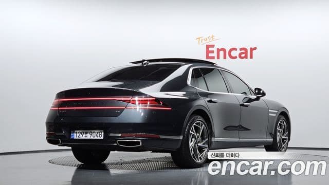 Genesis G90 2022 — Şəkil 2/20