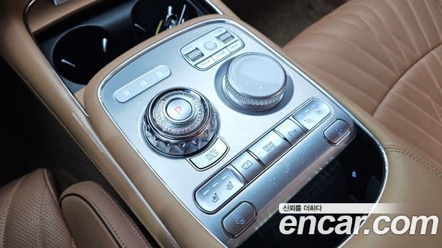 Genesis G90 2022 — Şəkil 9/20