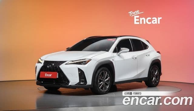 Lexus UX250h 2023 — ფოტო 1/20