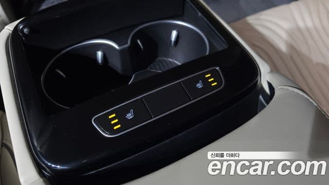 Genesis Electrified G80 2020 — фото 18 из 20