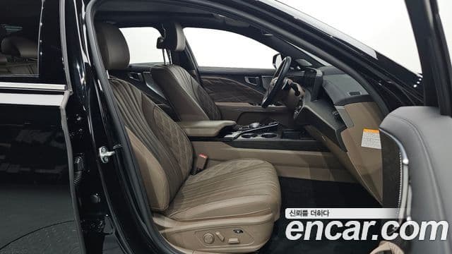 Kia K8 2022 — фото 10 из 20