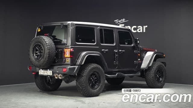 Jeep Wrangler 2019 — ფოტო 25/30