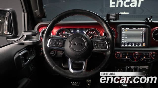 Jeep Wrangler 2019 — ფოტო 20/30