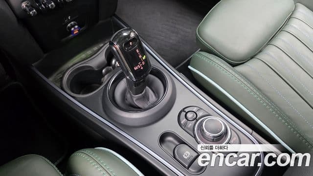Mini Cooper Countryman 2022 — фото 9 из 20