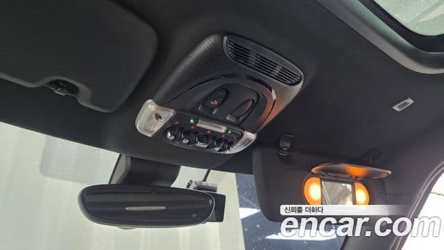 Mini Cooper Countryman 2022 — фото 18 из 20
