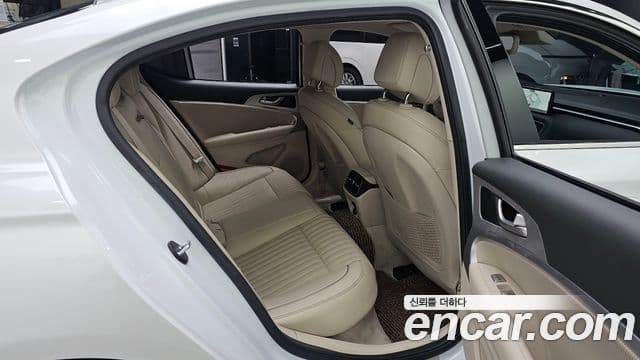 Genesis G70 2023 — Şəkil 12/20