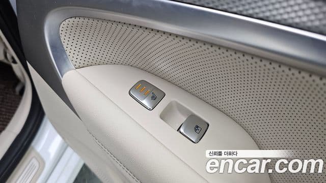Genesis G70 2023 — Şəkil 19/20