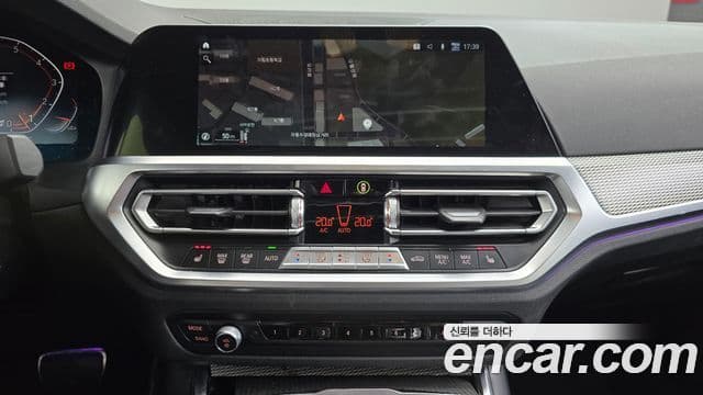 BMW 3 Series 2021 — фото 12 из 20