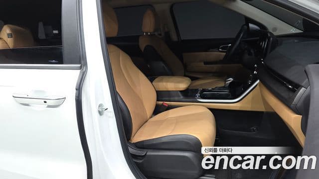 Kia Carnival 2023 — Şəkil 11/20