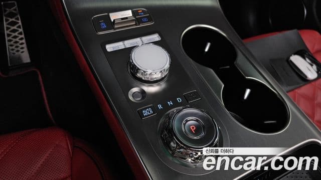 Genesis GV70 2024 — Photo 6/33