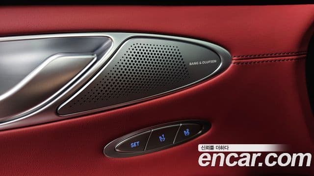 Genesis GV70 2024 — Photo 10/33