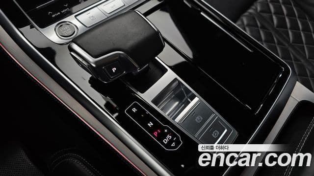 Audi Q7 2021 — Фото 9/20