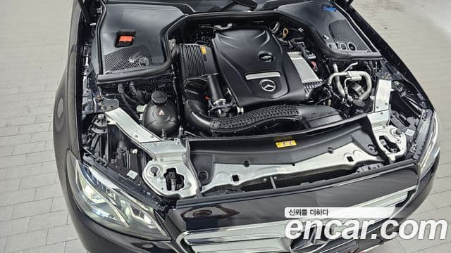Mercedes-Benz E-Class 2018 — Фото 6/20