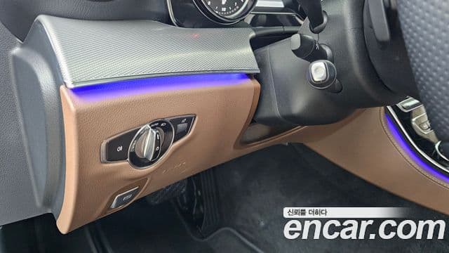 Mercedes-Benz E-Class 2018 — Фото 18/20