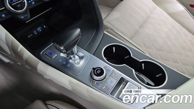 Genesis G70 2019 — ფოტო 9/20