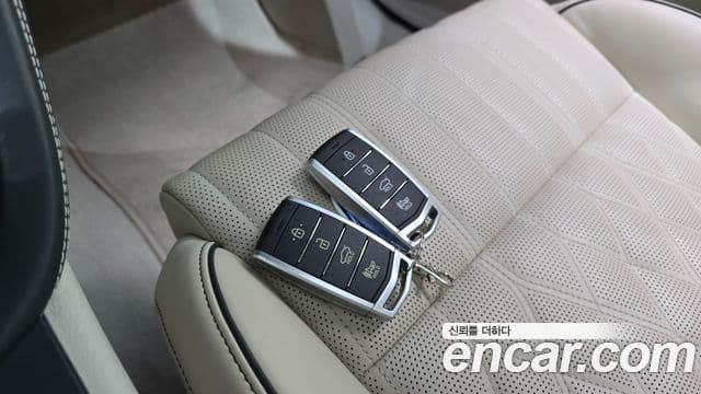 Genesis G70 2019 — ფოტო 15/20