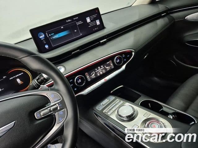 Genesis GV70 2021 — фото 8 из 19