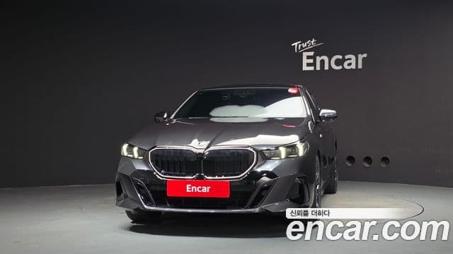 BMW 5 Series 2025 — ფოტო 3/20