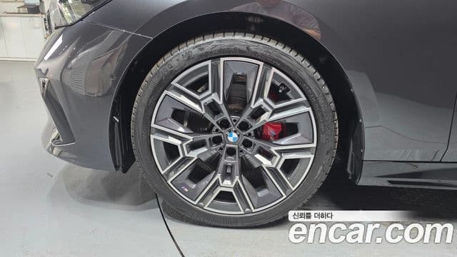 BMW 5 Series 2025 — фото 5 из 20