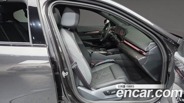 BMW 5 Series 2025 — ფოტო 12/20
