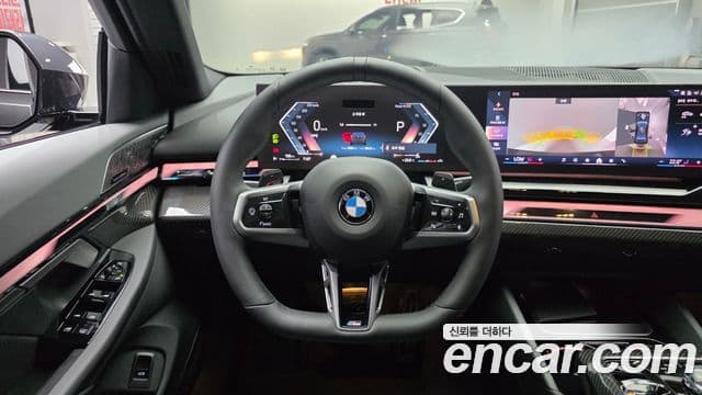 BMW 5 Series 2025 — фото 13 из 20