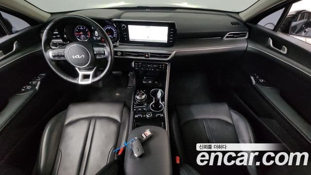 Kia K5 2023 — Şəkil 7/20