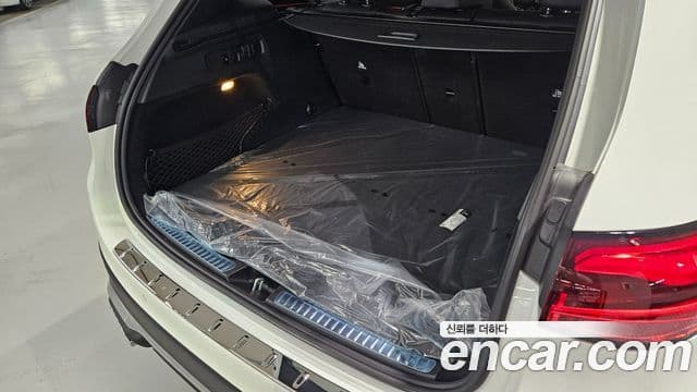 Mercedes-Benz GLC-Class 2025 — Фото 8/20