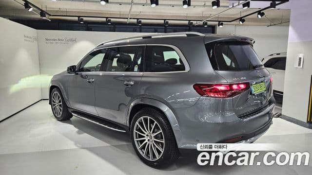 Mercedes-Benz GLS-Class 2025 — Photo 2/20