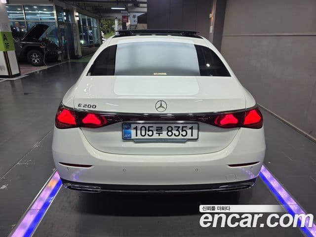 Mercedes-Benz E-Class 2025 — ფოტო 3/20