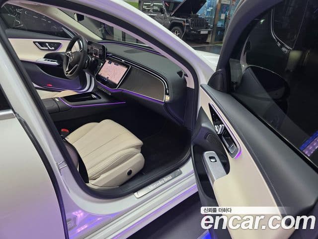 Mercedes-Benz E-Class 2025 — ფოტო 14/20