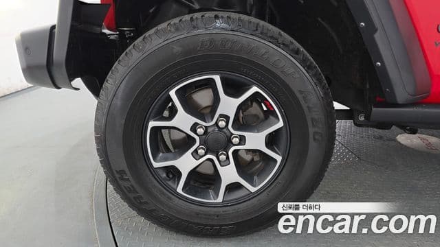 Jeep Wrangler 2022 — ფოტო 5/20