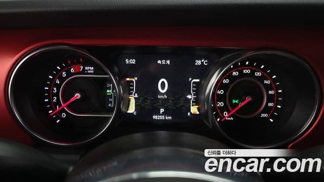 Jeep Wrangler 2022 — ფოტო 8/20