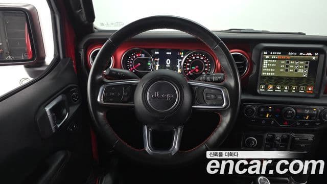 Jeep Wrangler 2022 — ფოტო 14/20